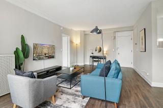 Enchanting 1BR Apartment in Hyde Park - Windermere 401 - Chicago - 9