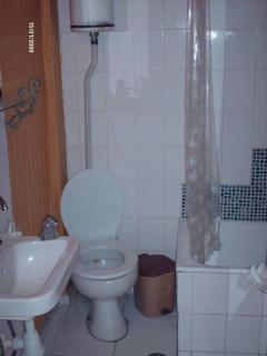 In the heart of the city - next to the Universities - Salonicco - 1