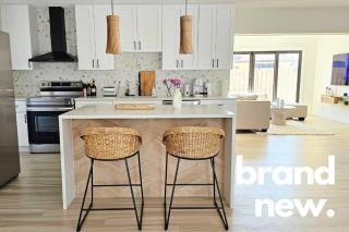NEW - Tranquil Bliss Near Beach, Modern 3BR Retreat - Fort Lauderdale - 0