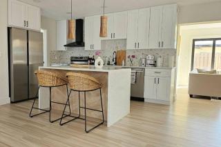 NEW - Tranquil Bliss Near Beach, Modern 3BR Retreat - Fort Lauderdale - 8