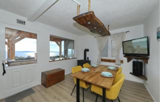 4 Bedroom Amazing Home In Banj - Banj - 7