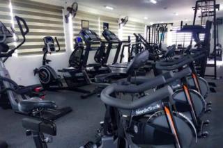 Sheryll Escapes - 214 La Grande Studio, comfy hotel amenities with Netflix! - 2