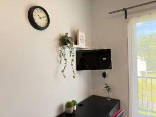 Convenient 2 Bedroom house unit in Salisbury - 1