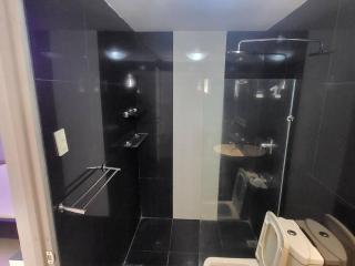 Kandi studio, 6th floor, outdoor seating (smoking) area! - Angeles - 2