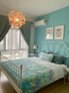 Seaview 2bedrooms Aparment Forest city Johor Bahru Malaysia - 0