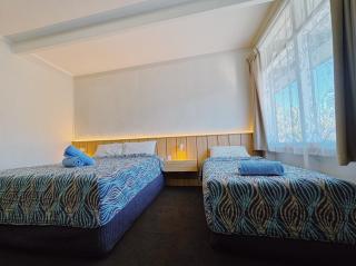 Seymour Motel - 1