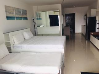 View Talay 6 Pattaya Beach Apartment by Honey - 8