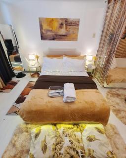 Posh Azure - Manila - 5