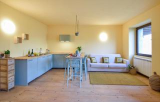 Tranquility At Pool - Solto Collina - 8