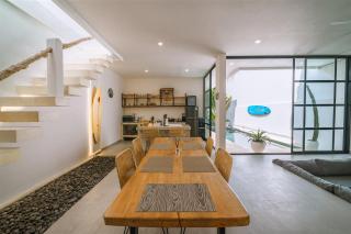 Modern 4BR Villa Ris Ya with pool near Canggu - Canggu - 7