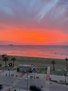 STAY Dreamy Seaside Apartment - Larnaka - 3