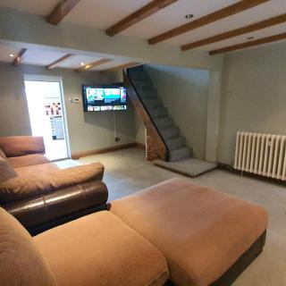 Beautiful and Cozy 2 Bedroom Apartment Billericay - Billericay - 8