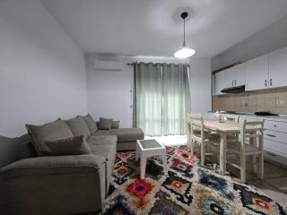 Xplore Xpress Center Apartment - Tirana - 0