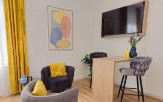 Chariming and Comfy Studio - 9