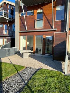 Fantastisk lejebolig med direkte udsigt til sø - 3