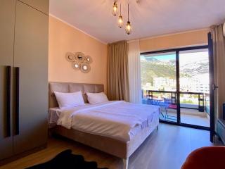 Casa Al Mare Residence, private studio, 1-st line, swimming pool - 0