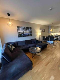 El-lader i garasje, 40m to Wergeland bybanestopp - Bergen - 0
