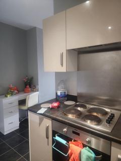 SEYI - Hatch End - 5