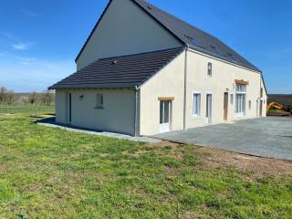 Longère à la campagne rénovée à neuf - 7