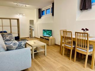 Pleasant Basement Apartment - Prague - 7
