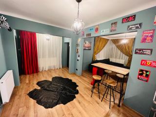 The Chalet - Bucharest - 9