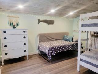 Lazy Daisy - Perfect cottage for a Lake Erie getaway! - Port Colborne - 1