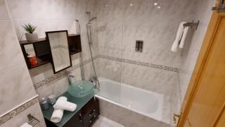 Ideal familias en urbanización de lujo a 600m de la playa Levante con Wifi, AC y Parking - Benidorm - 3