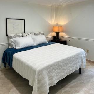 Serene Room in Miramar's High-End Estate - Miramar - 9