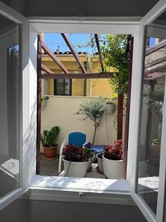 Retro House with Garden in Anopoli - Thessaloniki - 4
