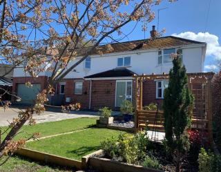 Lynwood House, private 5 bed 4 bath with large drive - Bratton - 0