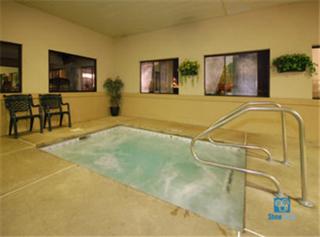 Best Western Inn & Suites - Byron - 8