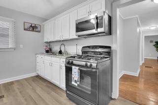 GoodLiving East Point Modern & Classy - Atlanta - 8