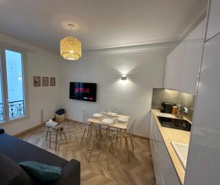 PARIS-ALESIA Super appartement 2 pièces de 39m2 - très cosy pour 1 - 5 personnes totalement refait à NEUF -ENTIRE APARTMENT LUXURIOUS AND WARM -PARIS ALESIA 14ème - Proche Aéroport Paris-Orly - Parc des Expositions Porte de Versailles FREE WIFI GRATUIT - París - 7