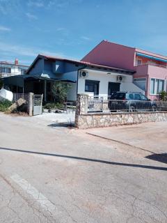 Seaside holiday house Vodice - 22877 - 8