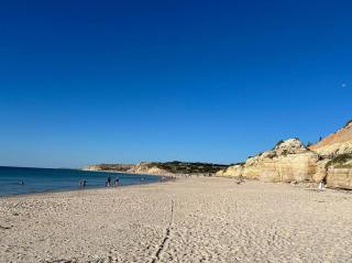 The Little Beach Retreat - Relaxing family sized home one street from the sea! - Port Willunga - 7