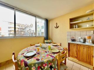Appartement 2 pièces climatisé avec parking, à 150m de la plage et proche commerces, Séte - FR-1-338-565 - Sète - 4