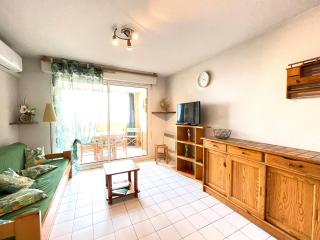 Appartement 2 pièces climatisé avec parking, à 150m de la plage et proche commerces, Séte - FR-1-338-565 - Sète - 3