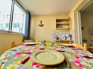 Appartement 2 pièces climatisé avec parking, à 150m de la plage et proche commerces, Séte - FR-1-338-565 - Sète - 2