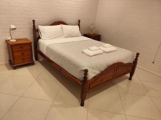 Tuggeranong Short Stay #06 - Sleeps 6 - Tuggeranong - 2