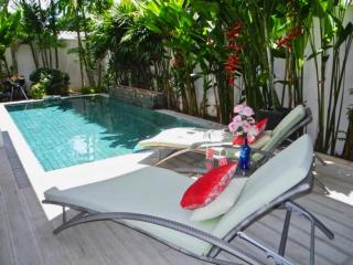 Rawai Beach Private Pool Villa -3 Bedrooms - Rawai Beach - 1