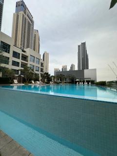Burj Khalifa View & Creek lagoon - Dubai - 9