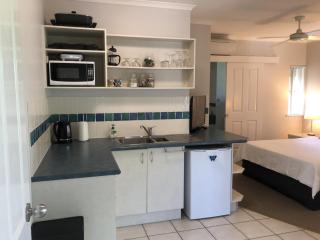 Park View studio apartment at Bay Villas - Port Douglas - 5