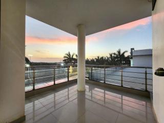 Hotel Amidhara - Dwarka - 2
