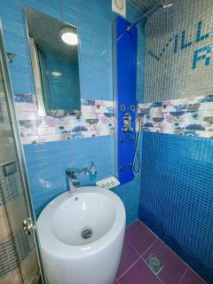 Heated Private Ozone Salt Pool, Jacuzzi, Cinema Inside & Outside, Ping Pong, Billiard, Ps5, Playground, Giant Chess, Giant Monopoly, Table Football, 3x Surround Sound - Villa Rokka Luxe - 7