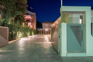 Ariadne's House - Sami - 7
