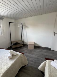 Casa a 2 minutos a pé de piscina natural - Ponta Delgada - 4