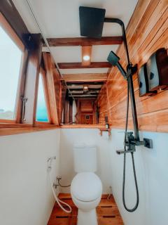 Dav-Venture - Labuan Bajo - 0