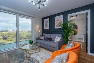 Modern Waterfront Living City's Hotspots Nearby - 0