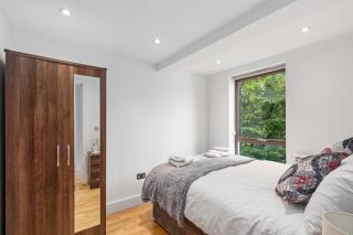 Modern Two Bedrooms Flat in Kingston KT2, London - Kingston upon Thames - 8