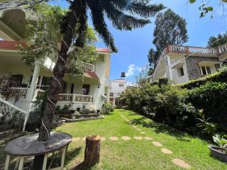 PRIYA PALACE - HOMESTAY SWIMMING POOL I Kodaikanal I 87oo and 2o5 and 865 - 0